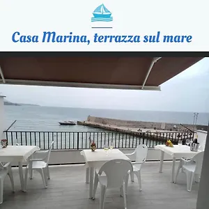 casa-marinala-terrazza-sul-mare.sicilyhotelsitaly.net/